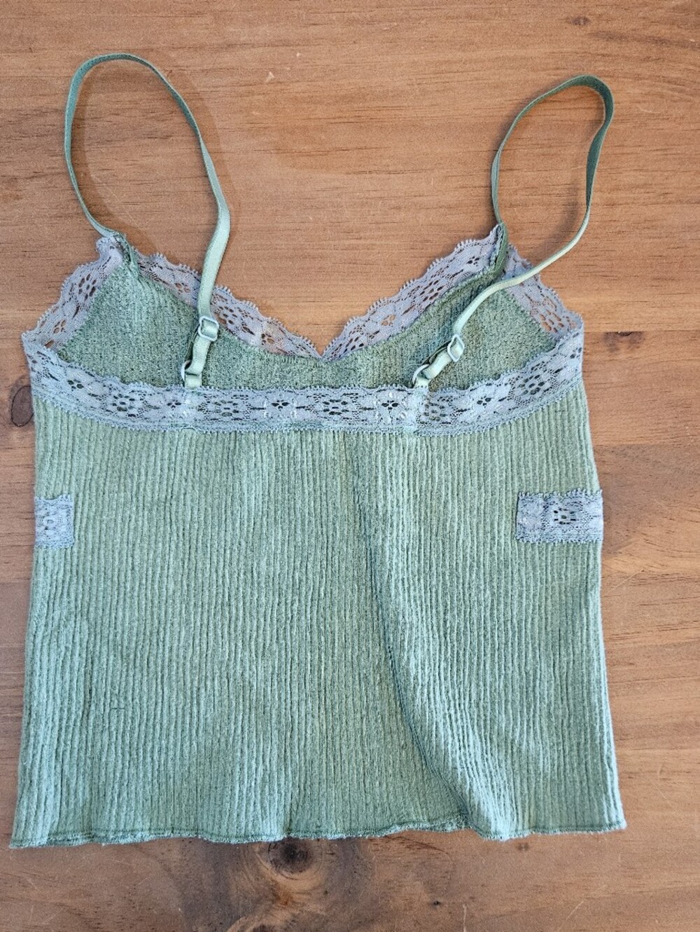 Lot of 3 Stretch Ribbed Crop Tank Tops Size Small - Picture 3 of 12